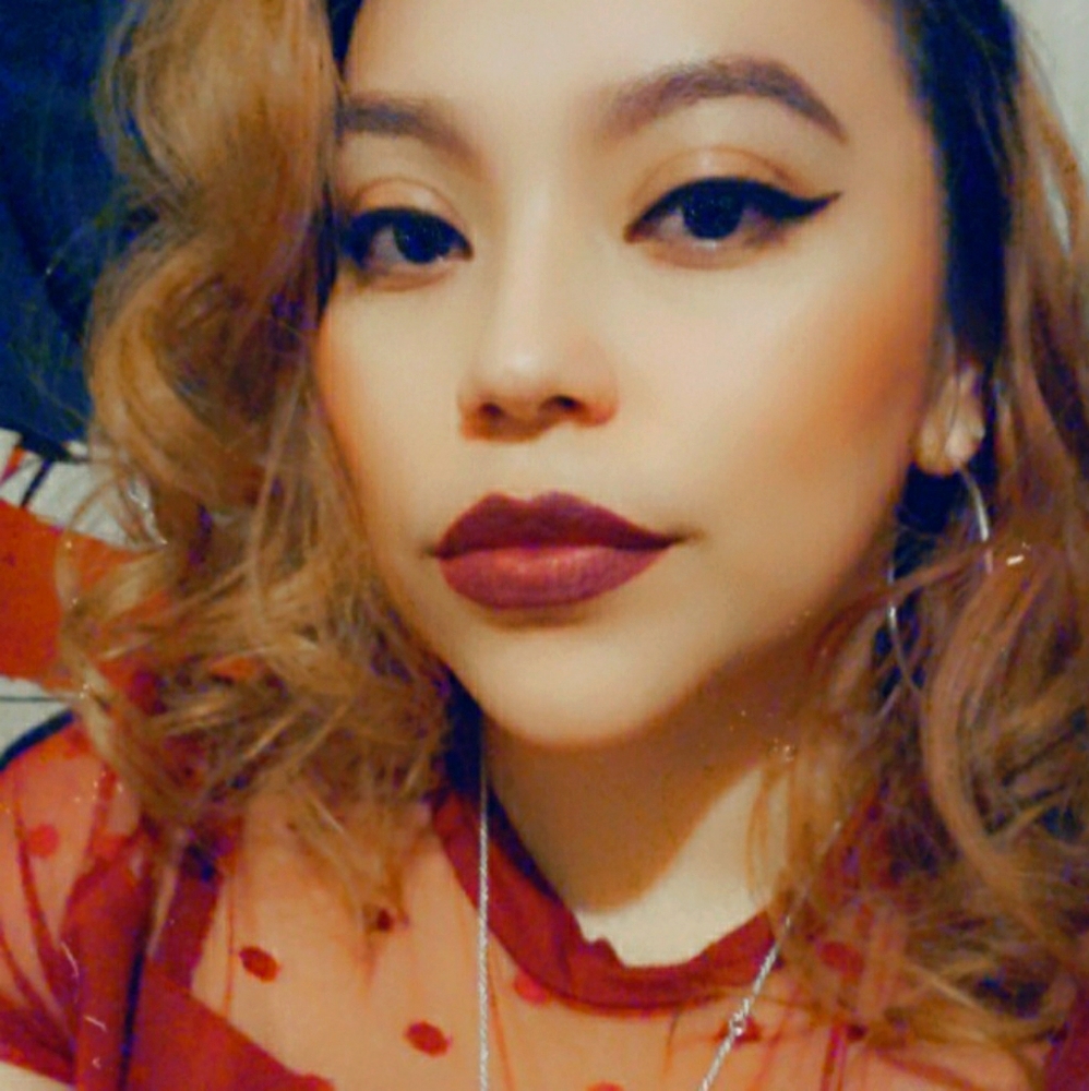 Meet your Posher, Adriana